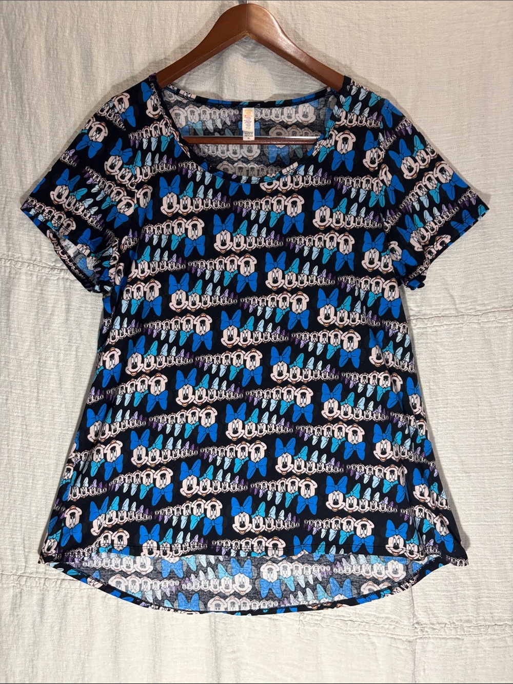 LuLaRoe Minnie Mouse Short Sleeve Tee in Black, Blue, White